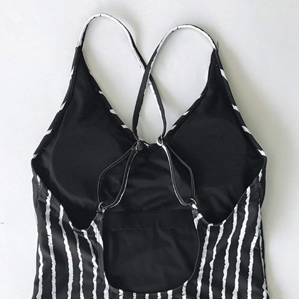 Striped OnePiece - Picture 4 of 5